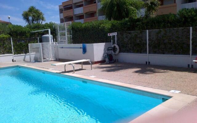 Appartement 4 personnes 5mn plage Piscine wifi parking
