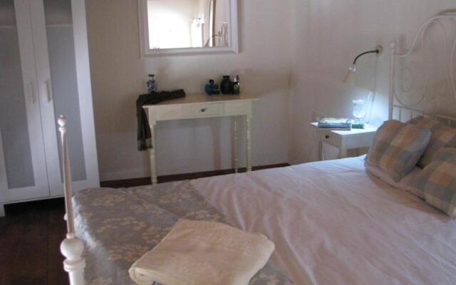 Dolphin Guest House and Studios