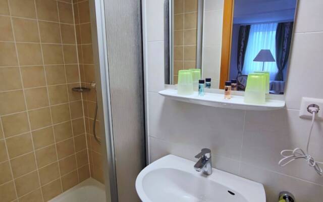 Room in Guest Room - Pension Forelle Double Room