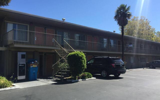 Budget Inn Redwood City