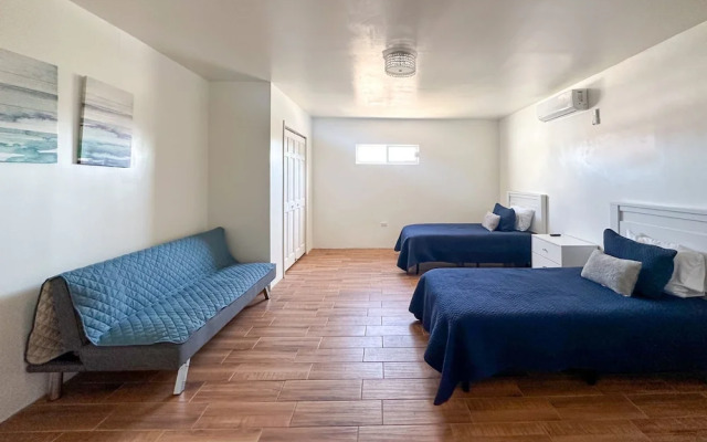 Spacious 3BR House Near Iconic Sandy Beach