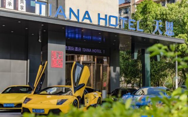 Tiana Hotel