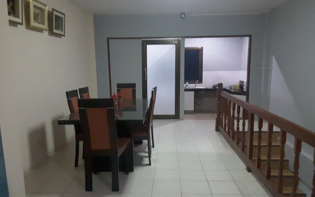 Fueangfu Hostel