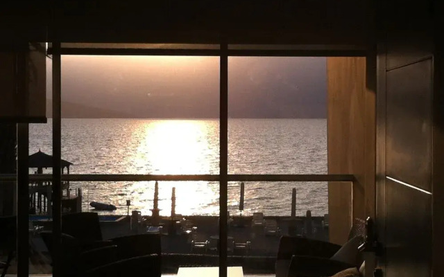 Vive Paracas CondoHotel
