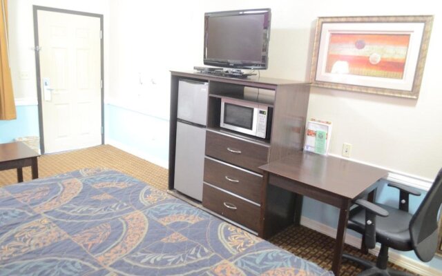 Budget Host Inn & Suites