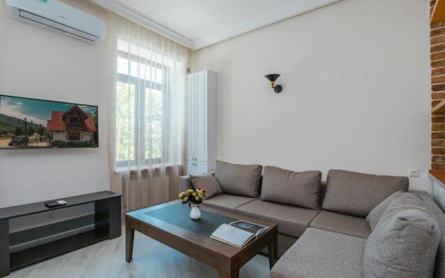 Stay Inn Apartments on Mashtots avenue