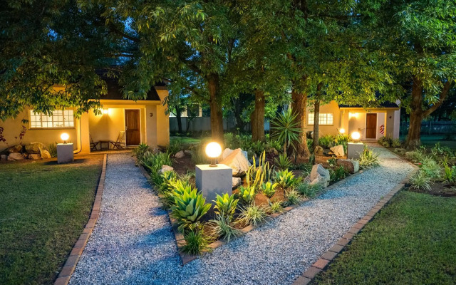 Monkey Thorn Guest Lodge