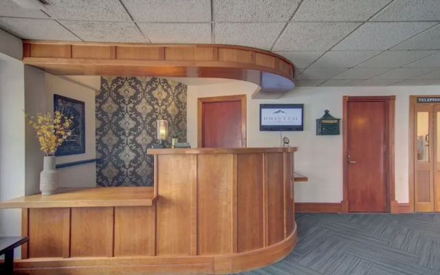 Hotel Bristol
