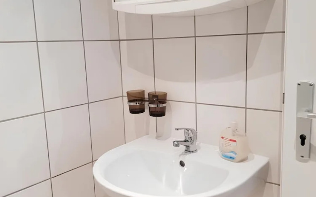 Room-double Room With Air Conditioning - – Bathroom – Minusio