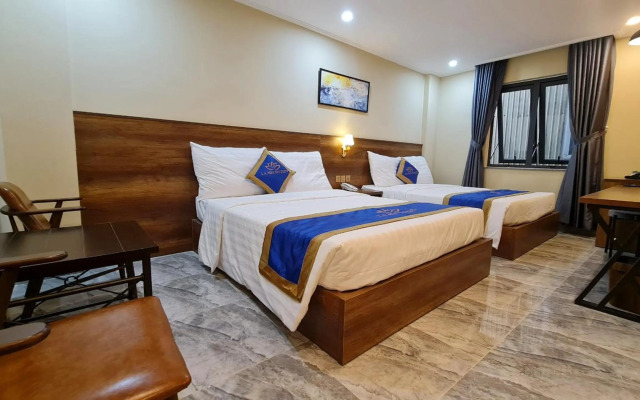 La Mia Lakeview Hotel