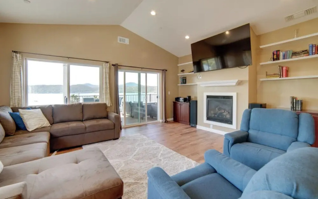 Clearlake Vacation Rental w/ Nearby Lake Access!