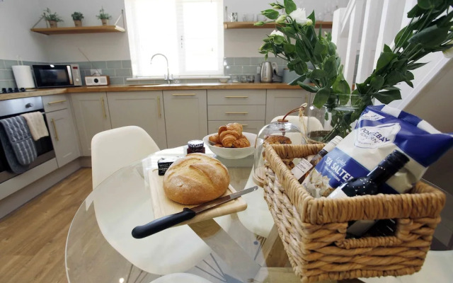 The Granary and Teals Den at Carters Barn Farm