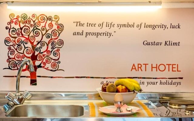 Tree of Life Art Hotel