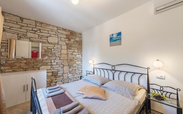 Nice Home in Barban With Wifi and 2 Bedrooms