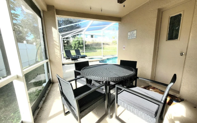 Private Pool and Game Room Near Disney!!!