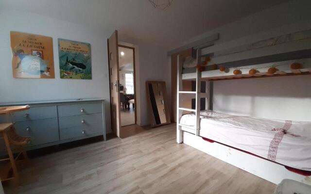 Appartement 6 Pers avec 2 Chambres cour et jardinet privatifs
