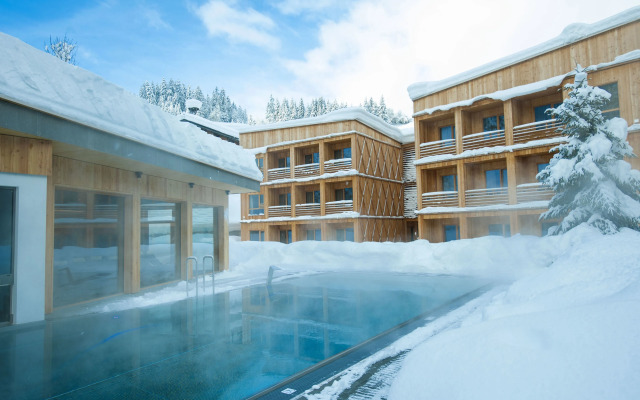 Tirol Lodge