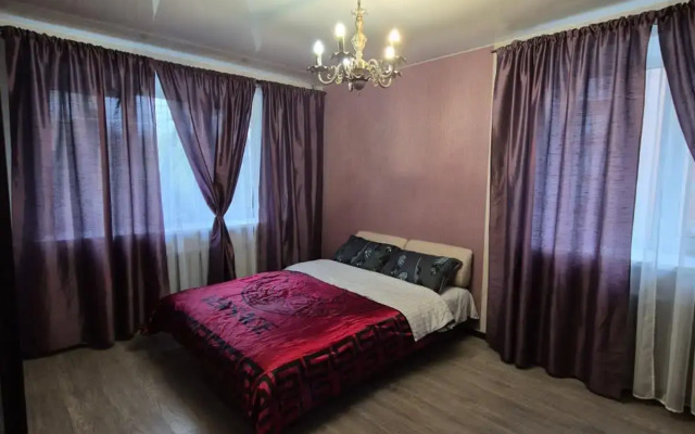 Погостим на проспекте Ленина 8