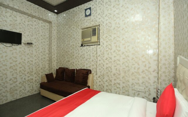 OYO 18530 Comfort Inn
