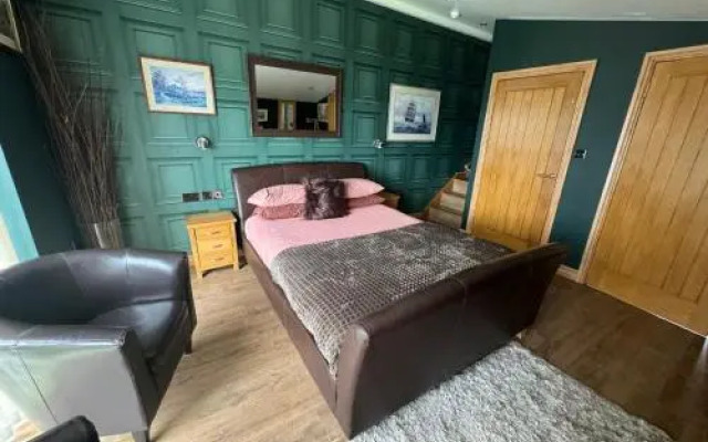 Lakeland Guest House