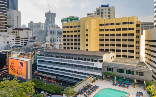 Nana Hotel