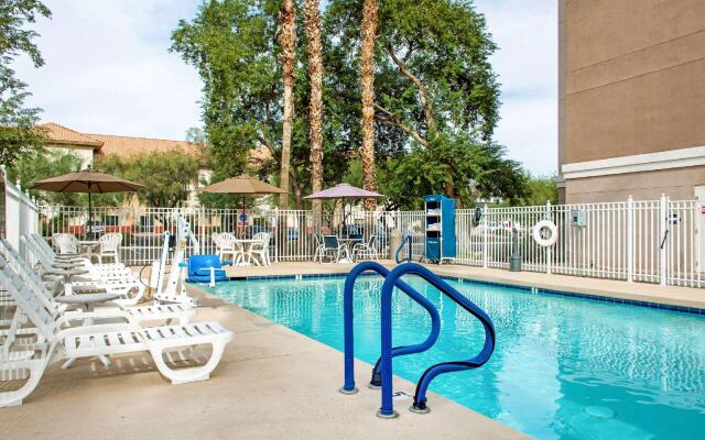 Comfort Inn Chandler - Phoenix South I-10