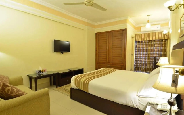 Pak Continental Hotel