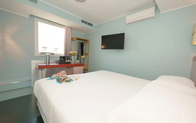 Moderno Hotel Roma