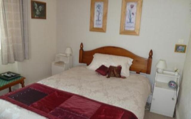 The Owls Crest House B&b