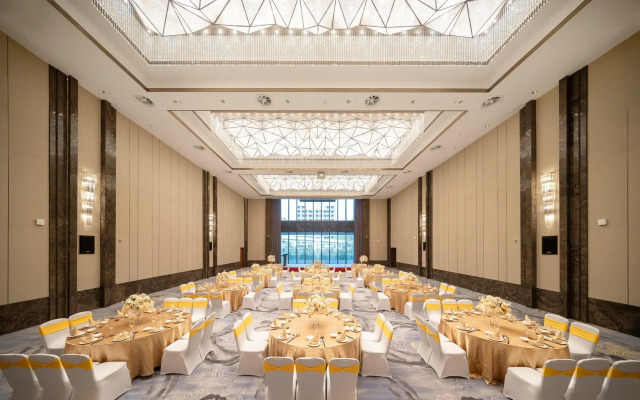 Metropolo Wuhan Optics Valley Convention & Exhibition Center Hotel