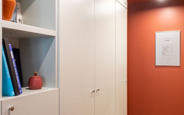 NEW Appt Style le Corbusier avec Balcon