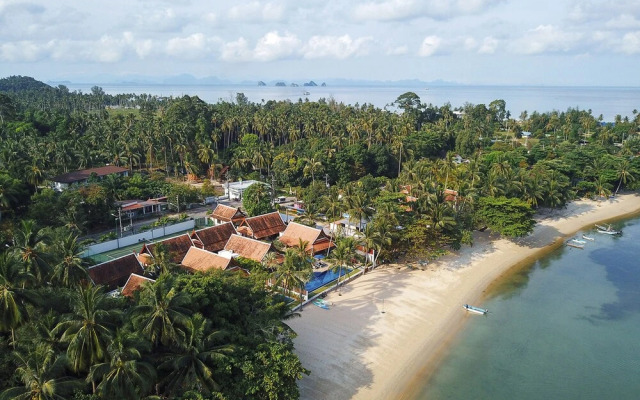 Tawantok Beach Villas
