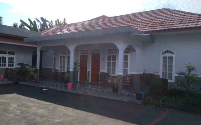 Hotel Purnama Cipayung
