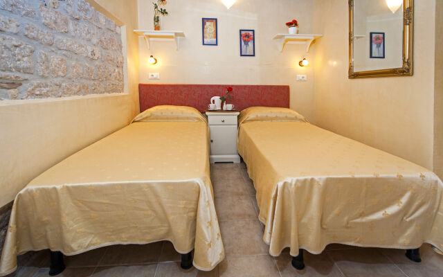 Rooms Sotto i Volti