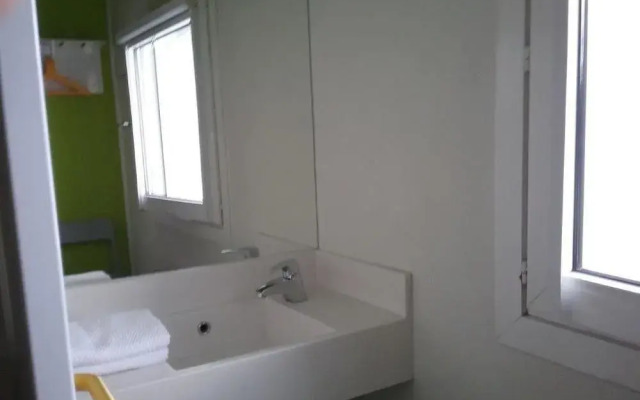 Hotelf1 Tarbes
