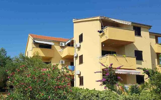 Apartment With 3 Bedrooms in Dobropoljana, With Wonderful sea View, Fu