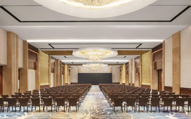 Sheraton Grand Shanghai Pudong Hotel & Residences