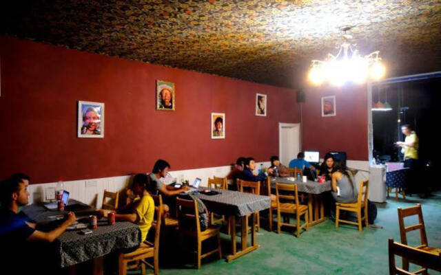 Jiuzhaigou Hostel C