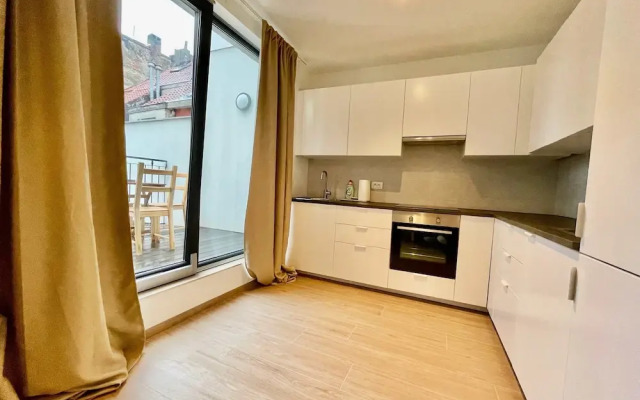 Luxury 2BR 2BA Near Fashion District by Oneluxstay