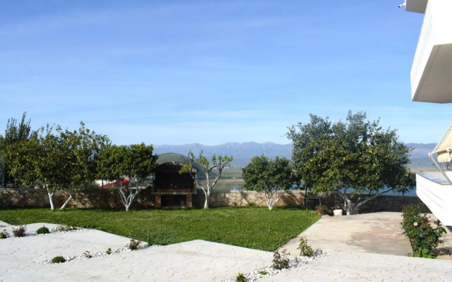Villa Merka