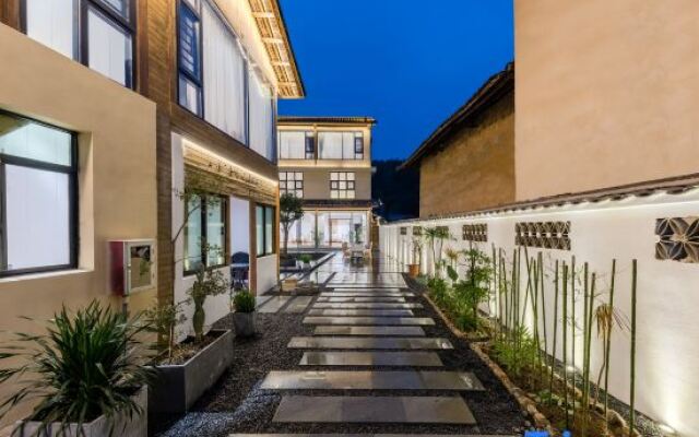 Yunshui ballad beautiful cloud night Guesthouse