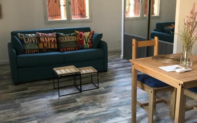 Charmant studio tout neuf avec coin jardin et hamac