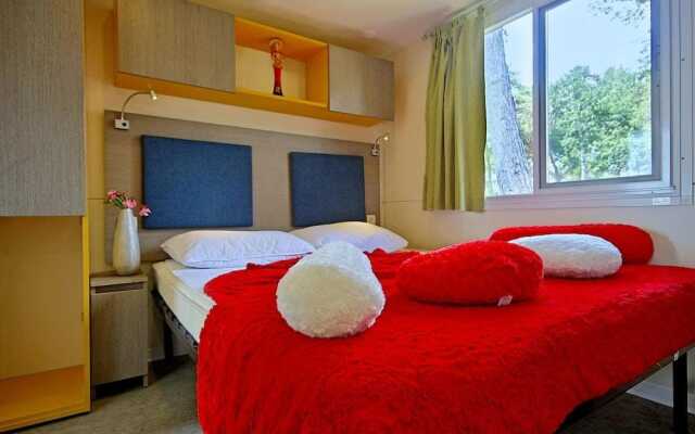 Camping Adria Mobile Homes Lanterna