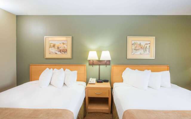 Ramada by Wyndham Spirit Lake/Okoboji
