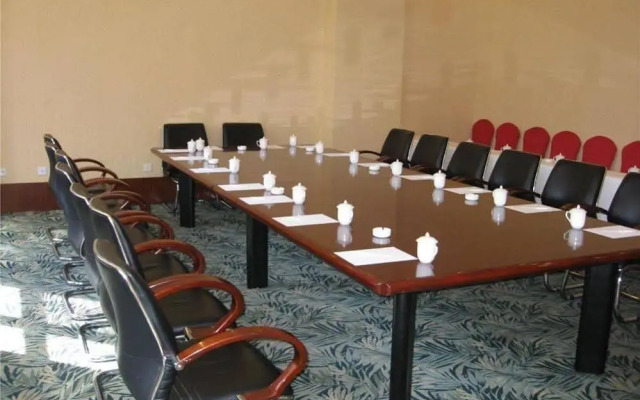 Huazhou Hotel Yunnan