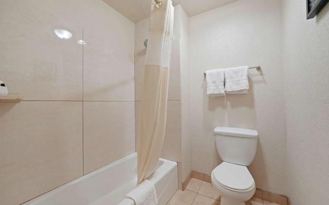 Best Western Plus Executive Inn & Suites