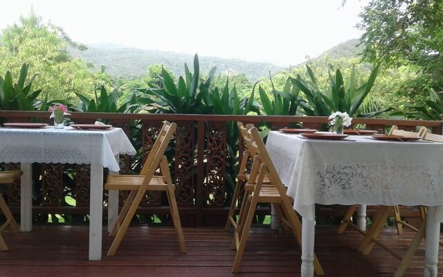 Baan Pasuk Hotel