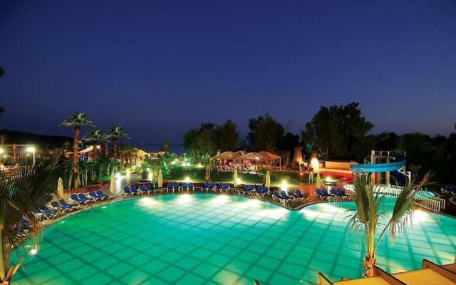 Lycus Beach Hotel