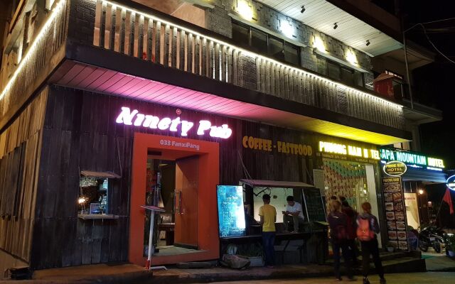 Phuong Nam Mountain View Hotel