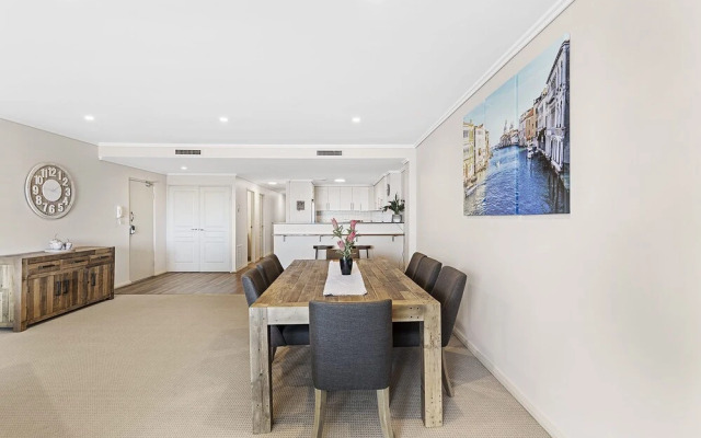 Scirocco, Unit 7, 21-23 Tomaree Street